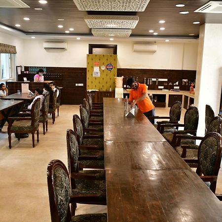 Hotel The Orion Dzsaipur Kültér fotó