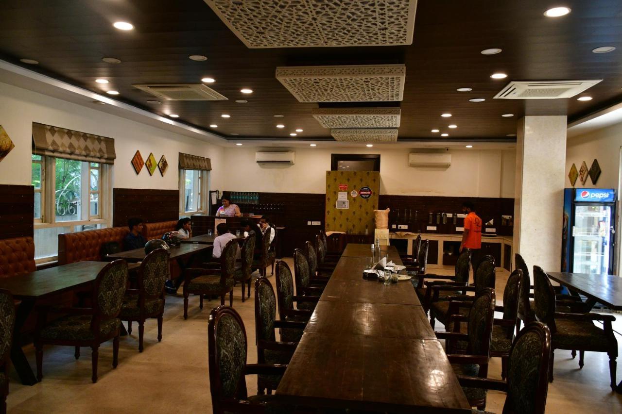 Hotel The Orion Dzsaipur Kültér fotó