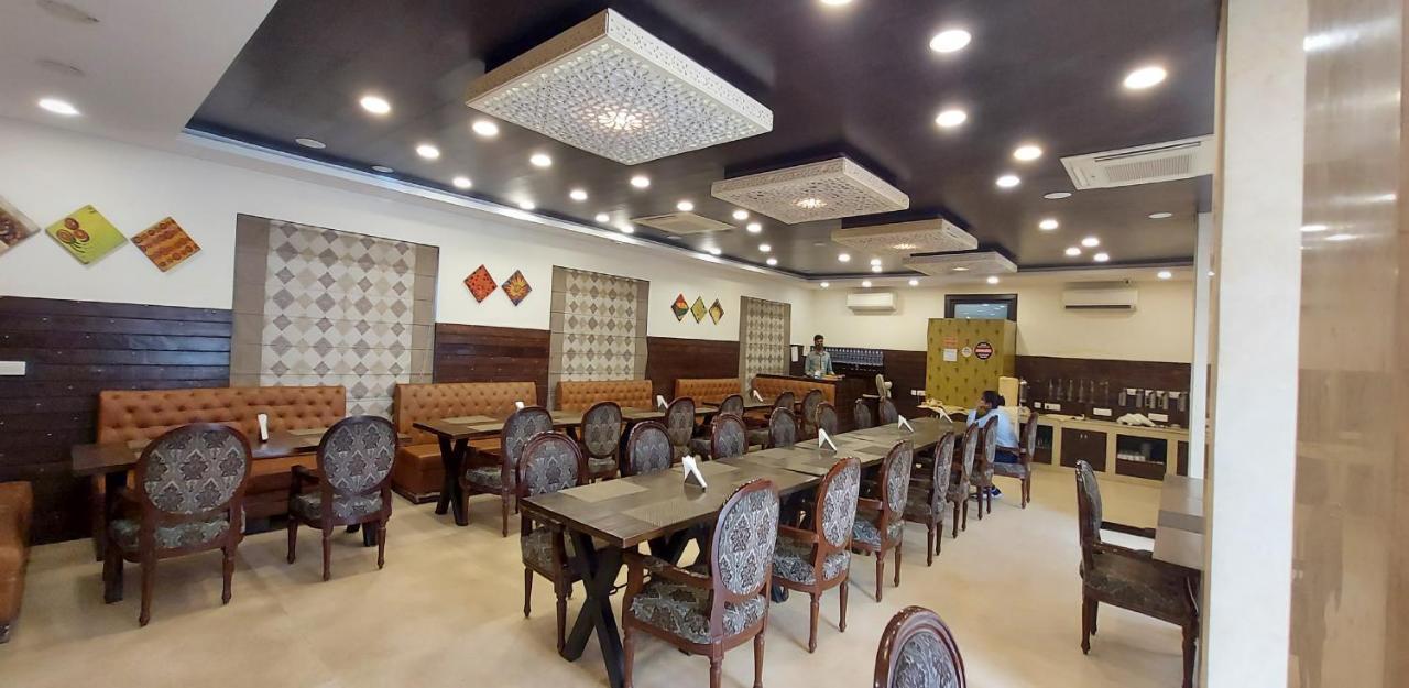Hotel The Orion Dzsaipur Kültér fotó